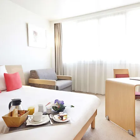 Novotel Massy Palaiseau Extérieur photo