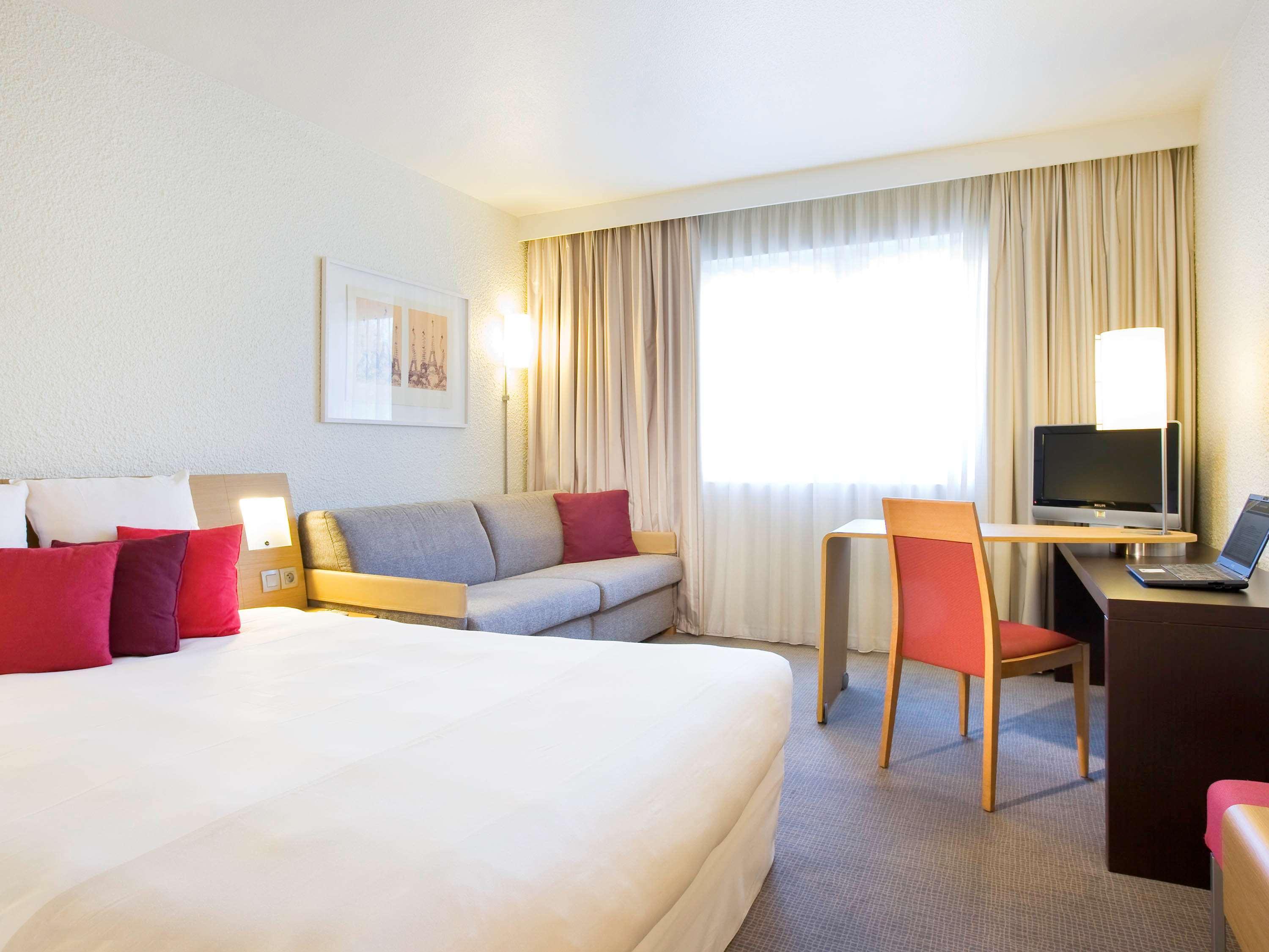 Novotel Massy 4*