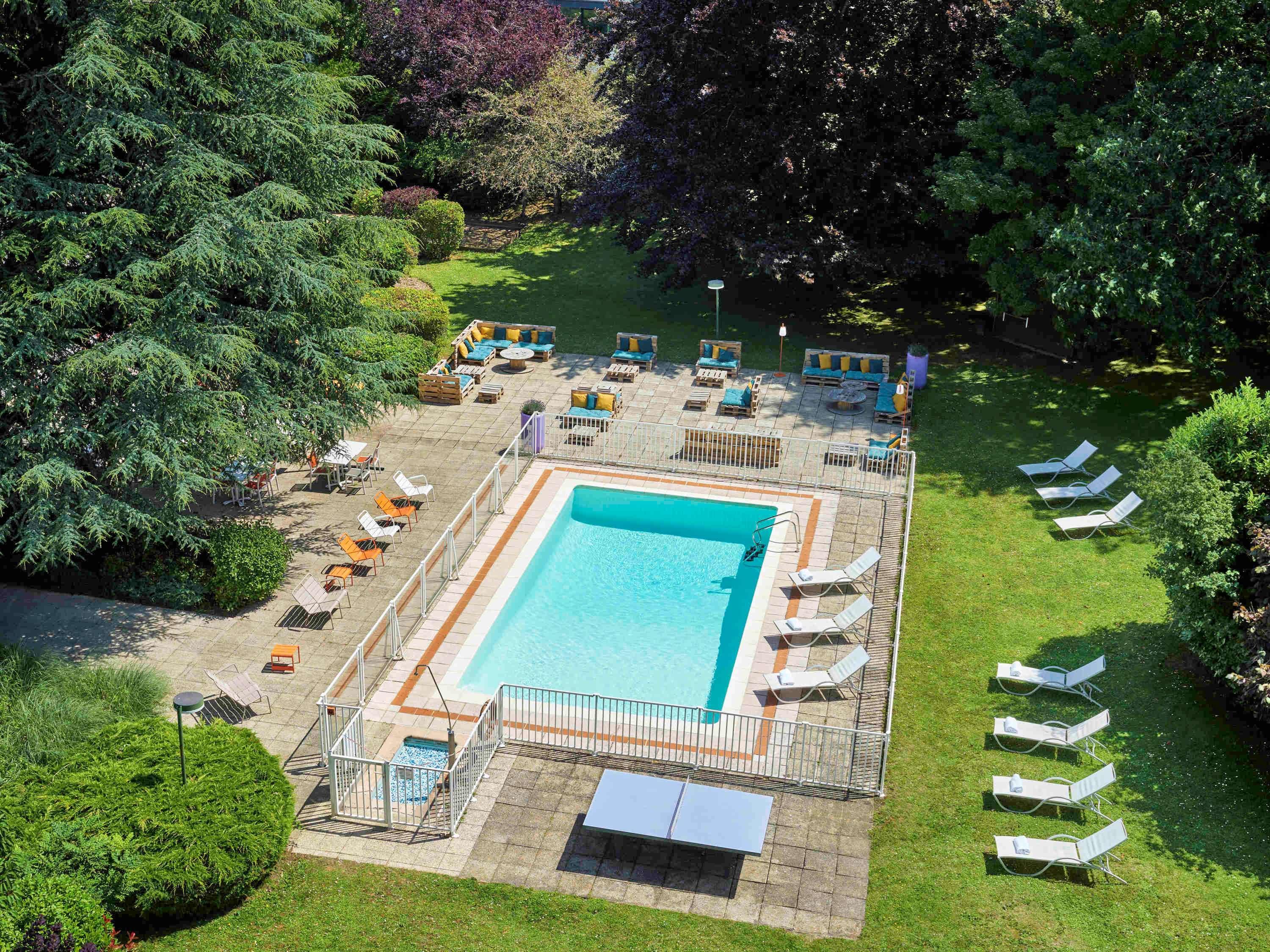 Novotel Massy 4*