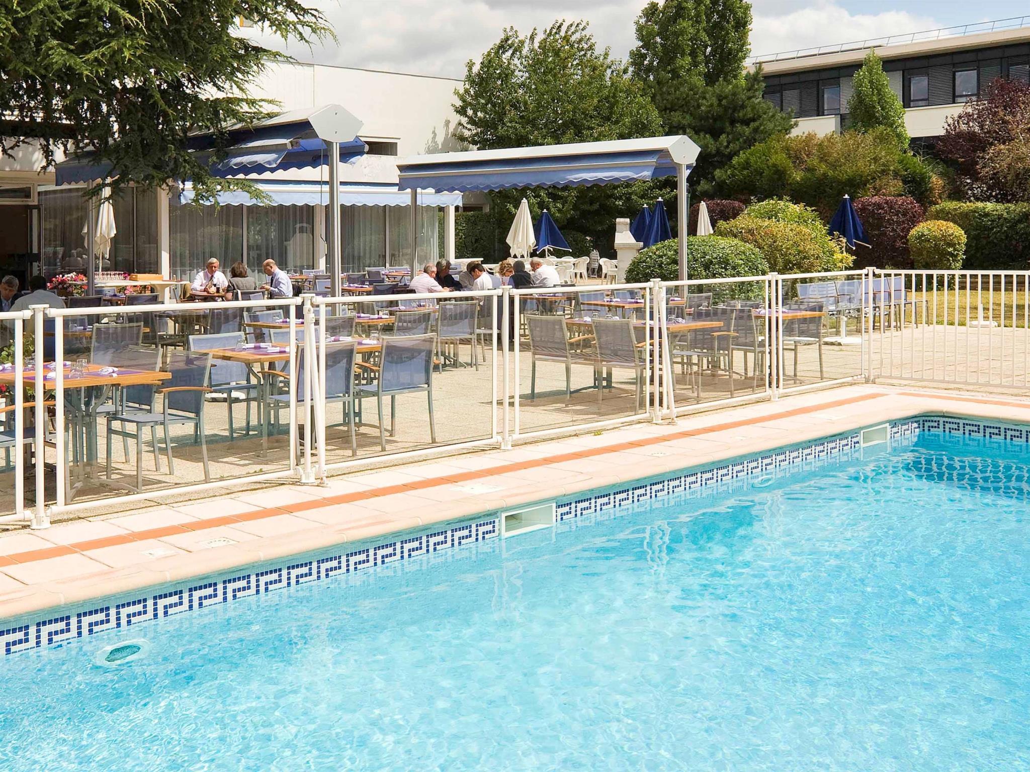 Novotel Massy 4*